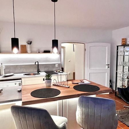 Apartment Elysium Am Rosengarten Bad Elster Bagian luar foto